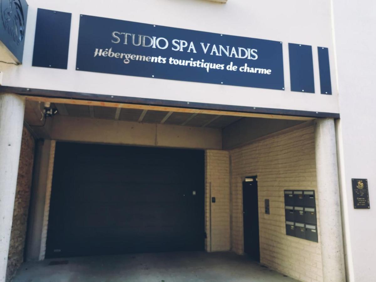 Vanadis, Suites D'Exceptions & Spa - Le Balneo Pacy-sur-Eure Buitenkant foto